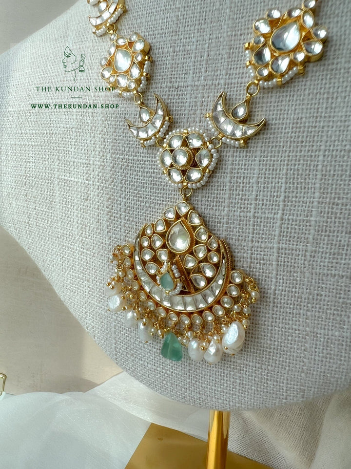 Meaningful in Kundans Necklace Sets THE KUNDAN SHOP 