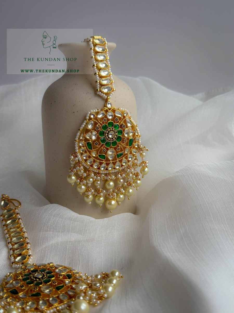 Emerald Petals Tikka Maangtikka THE KUNDAN SHOP 