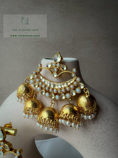 Avoid Jhumkis in Kundan earrings THE KUNDAN SHOP 
