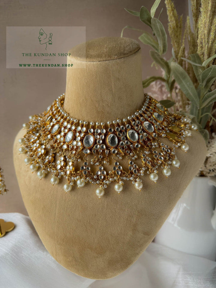 Lost in Thought in Pearls Necklace Sets THE KUNDAN SHOP 