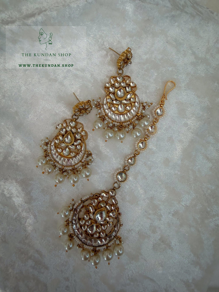 Undeniable - Kundan Tikka Set Earrings + Tikka THE KUNDAN SHOP 