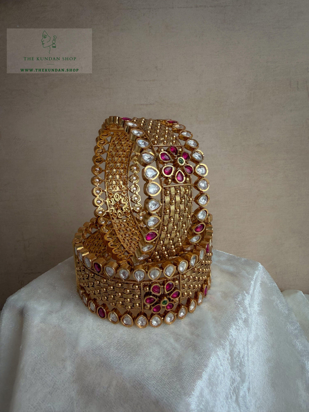Teardrop Edge in Kundan Bangles THE KUNDAN SHOP 