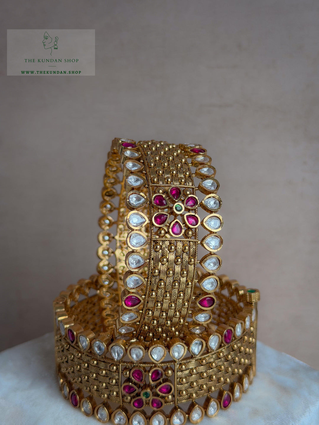 Teardrop Edge in Kundan Bangles THE KUNDAN SHOP 