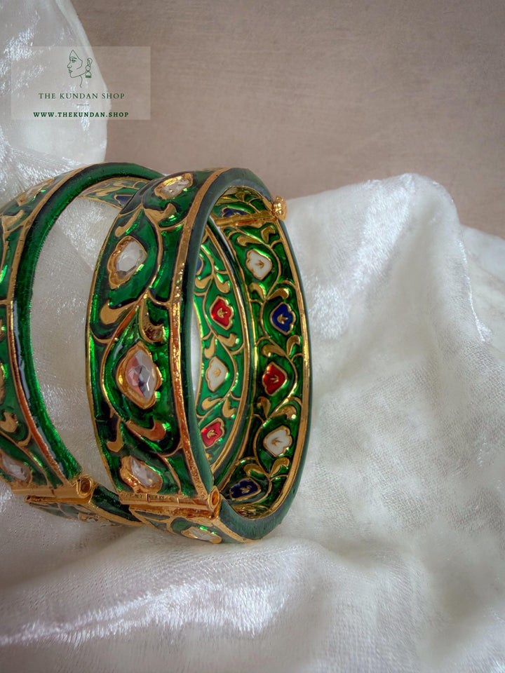 Emerald Stones // Meenakari Kangans Bangles THE KUNDAN SHOP 