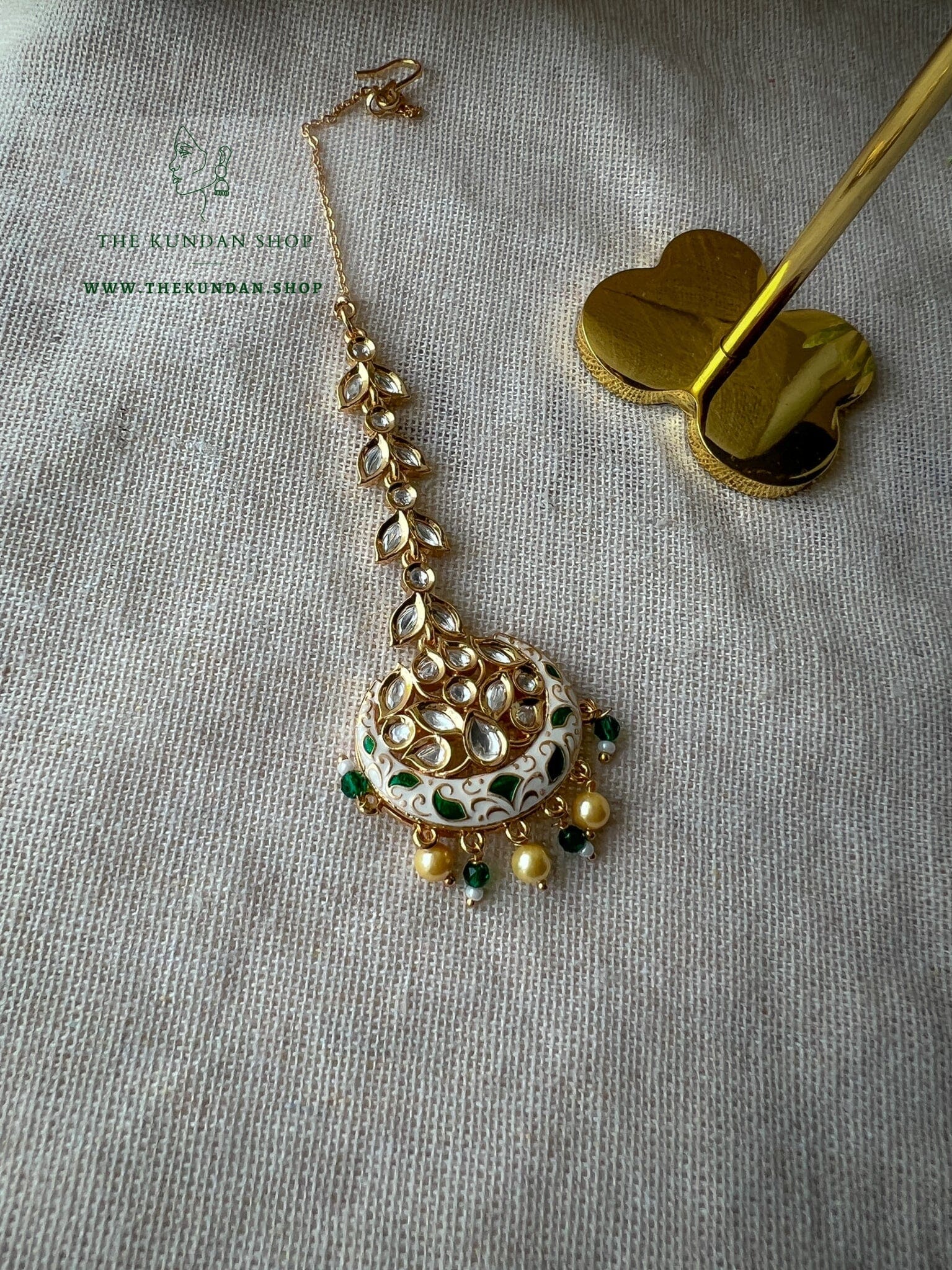 Prominent in Green Necklace Sets THE KUNDAN SHOP 