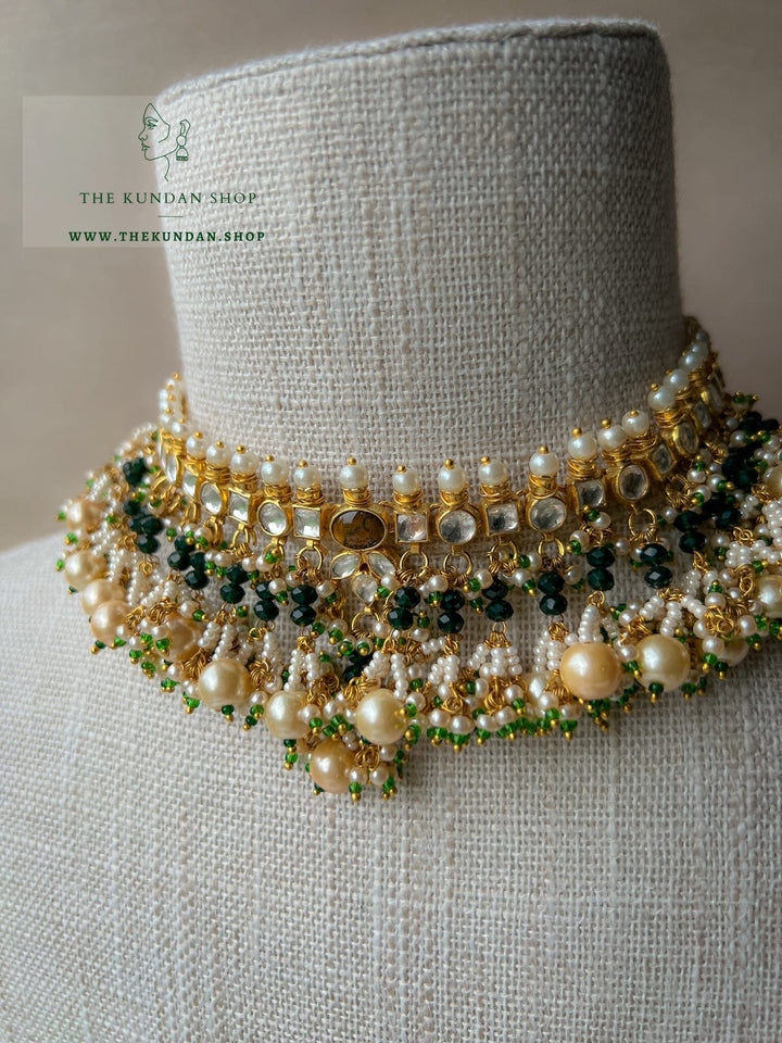 Calm in Greens Necklace Sets THE KUNDAN SHOP 