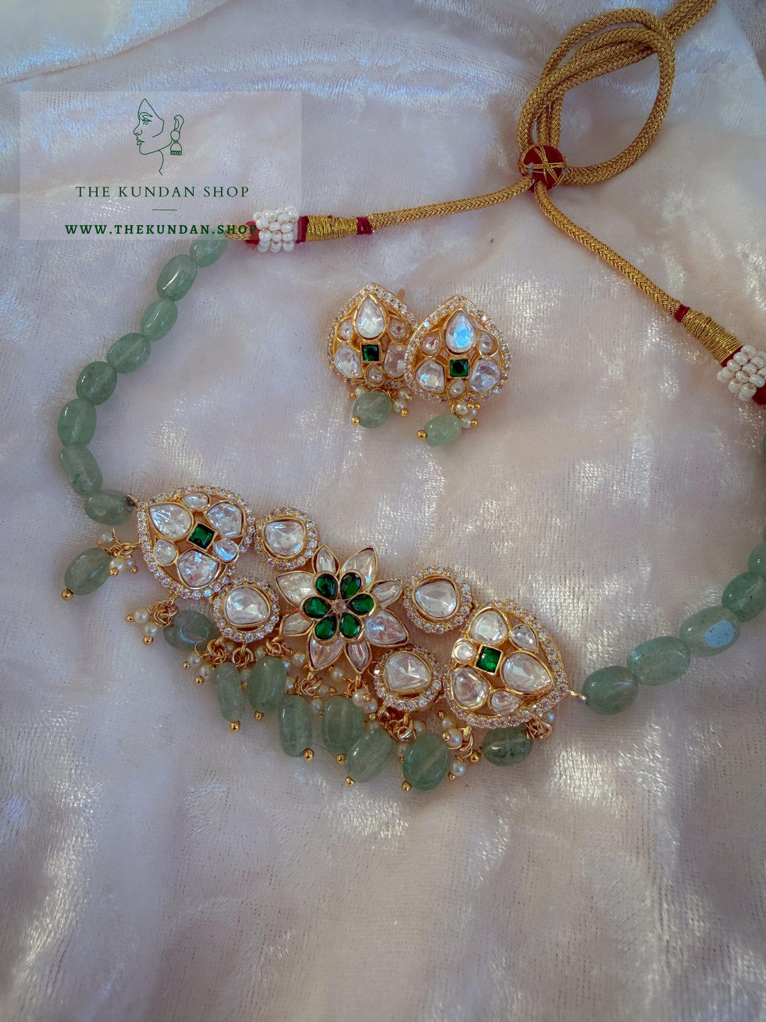 Dainty Emerald Flower Necklace Sets THE KUNDAN SHOP 
