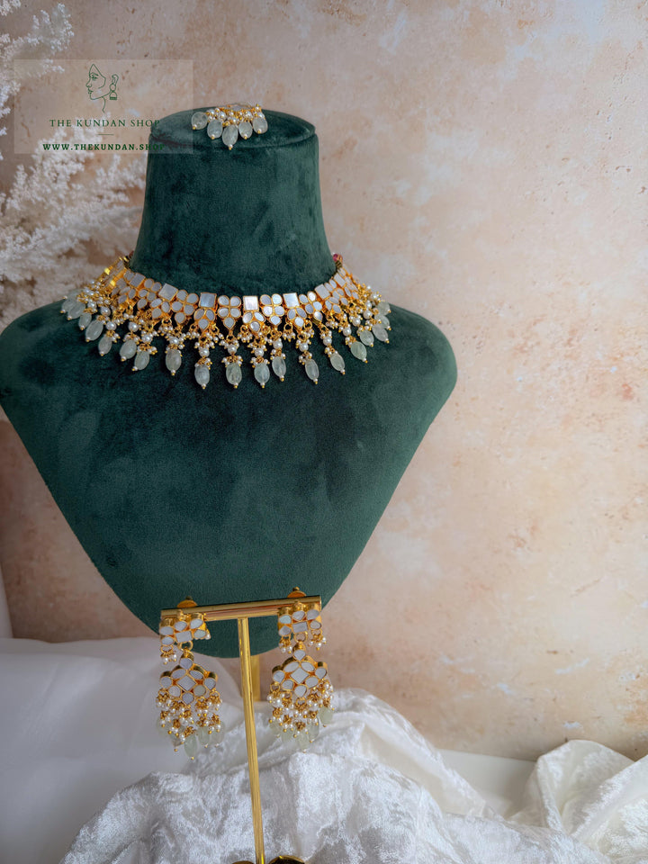Pearl Petals // Mint &amp; Mother of Pearl Necklace Sets THE KUNDAN SHOP 
