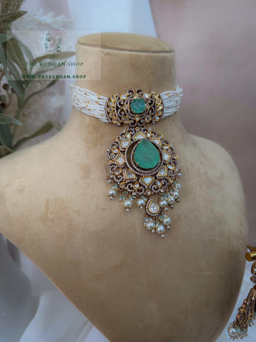 Quiet Drama // Mint Necklace Sets THE KUNDAN SHOP 