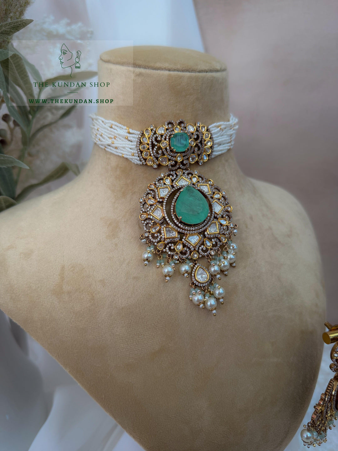 Quiet Drama // Mint Necklace Sets THE KUNDAN SHOP 