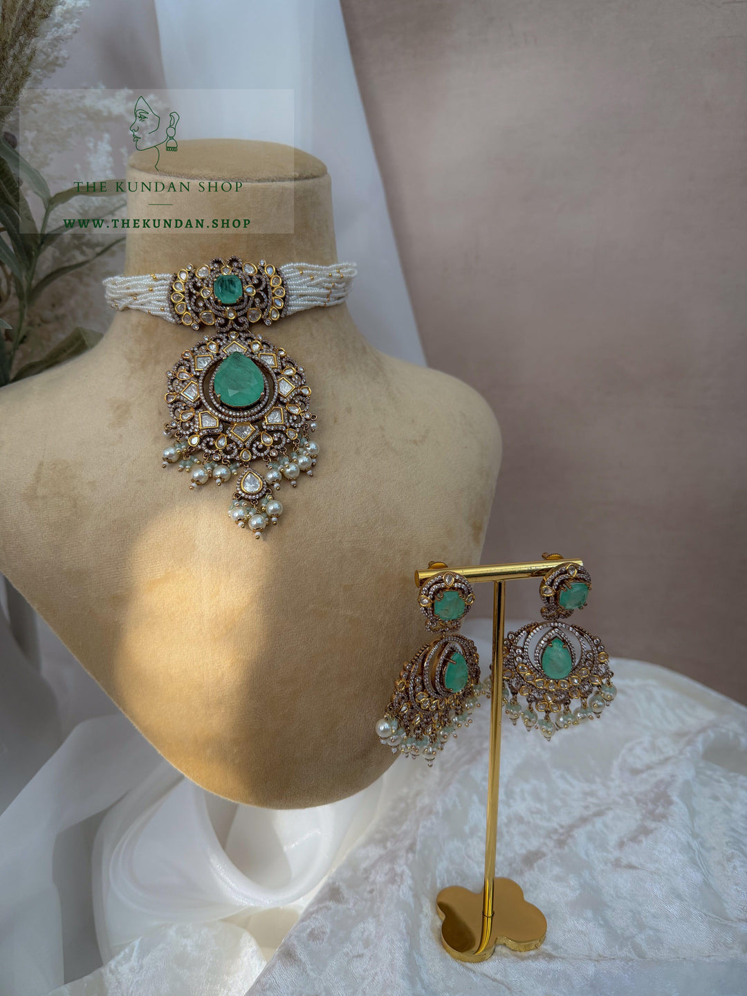 Quiet Drama // Mint Necklace Sets THE KUNDAN SHOP 