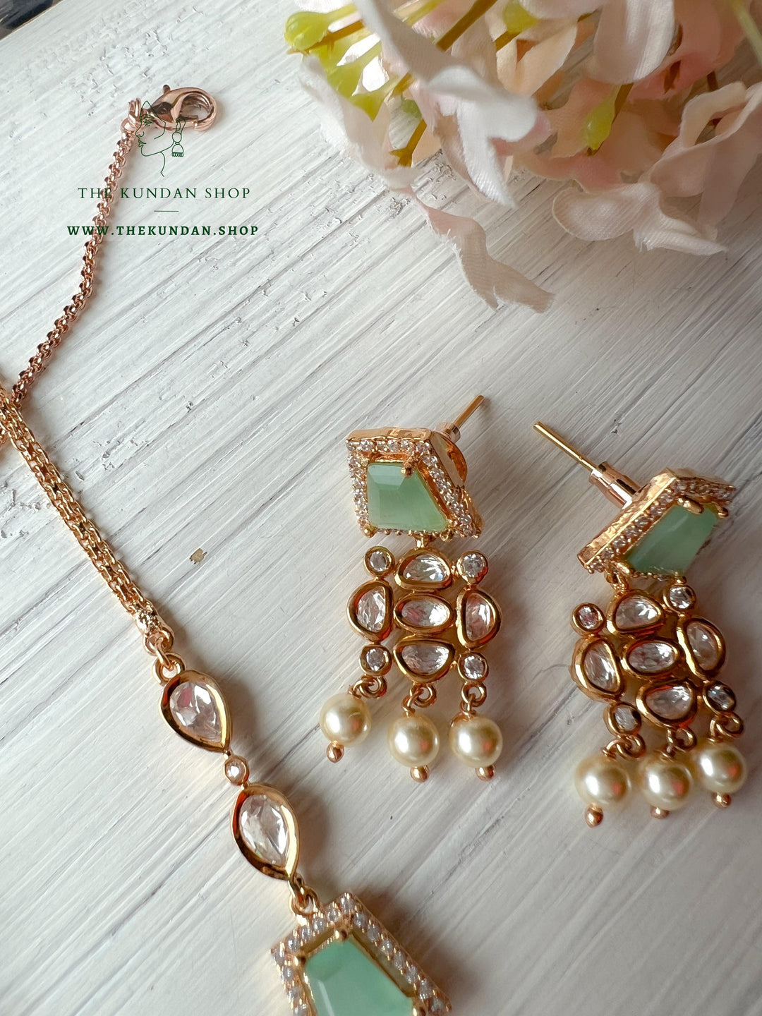 Straight Forward in Mint & Pink Necklace Sets THE KUNDAN SHOP 