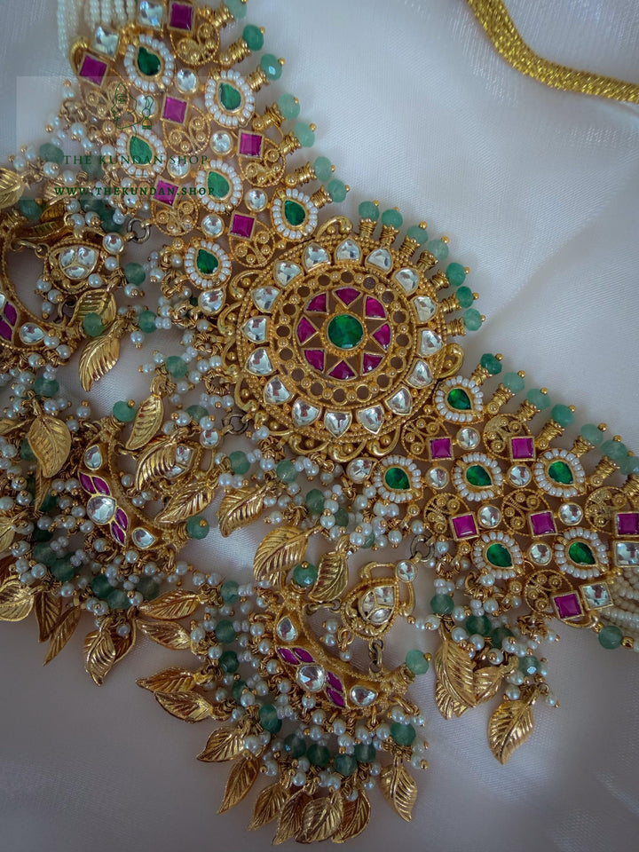 Traditional Pendant in Mint &amp; Pippal Patti