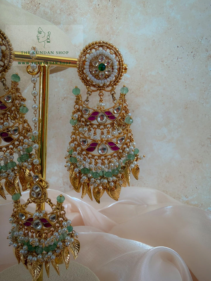 Traditional Pendant in Mint &amp; Pippal Patti