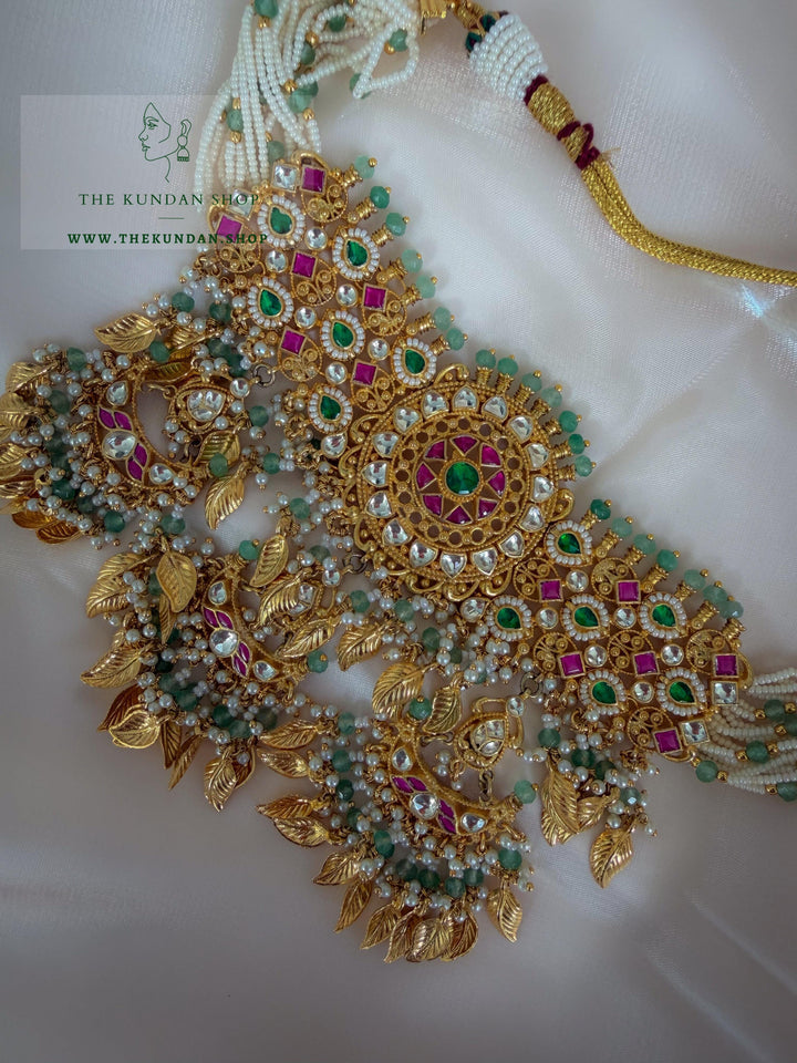 Traditional Pendant in Mint &amp; Pippal Patti