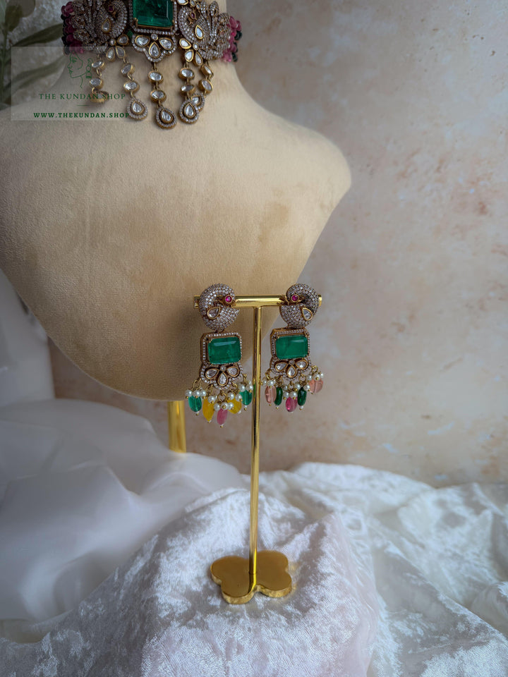 Emerald Stone Moorni Necklace Sets THE KUNDAN SHOP 