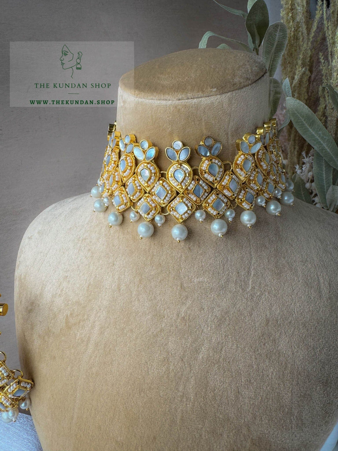 Concealed in Mother of Pearl Necklace Sets THE KUNDAN SHOP 