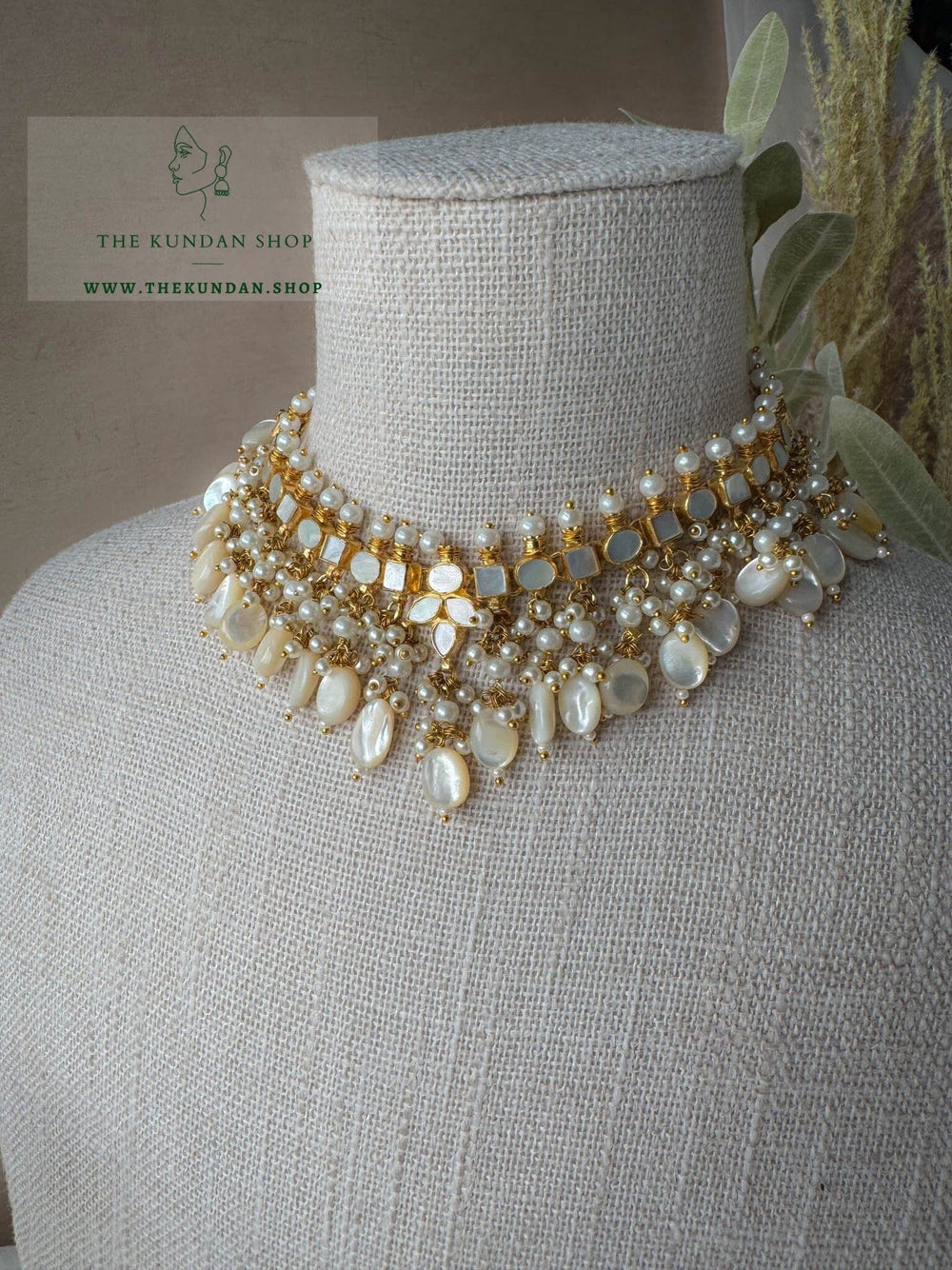 Calm in Mother of Pearl Necklace Sets THE KUNDAN SHOP 