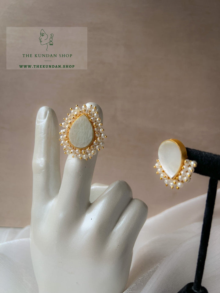 Catching Pearls // Earrings & Ring Earrings THE KUNDAN SHOP 