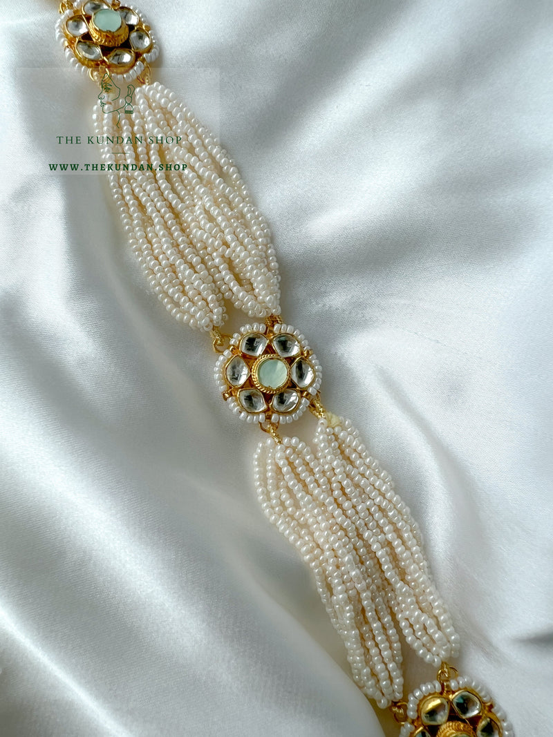 Stunning Pearl Strings & Florals - Headband Mathapathi THE KUNDAN SHOP 
