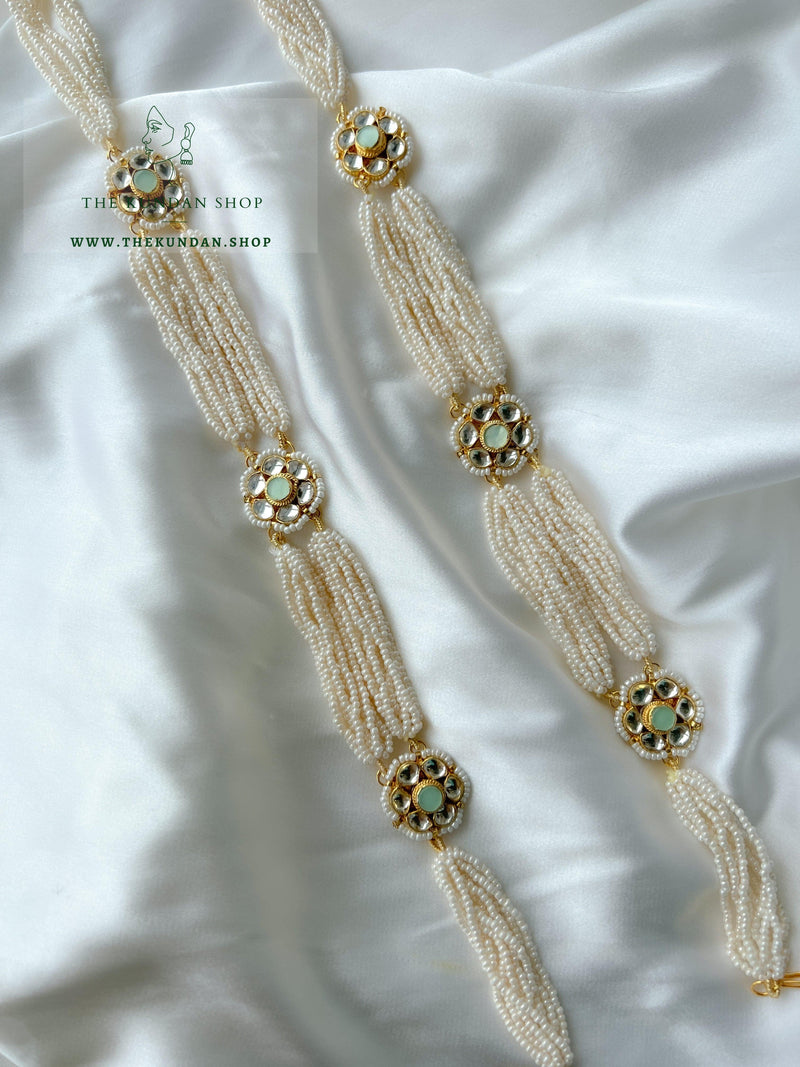 Stunning Pearl Strings & Florals - Headband Mathapathi THE KUNDAN SHOP 