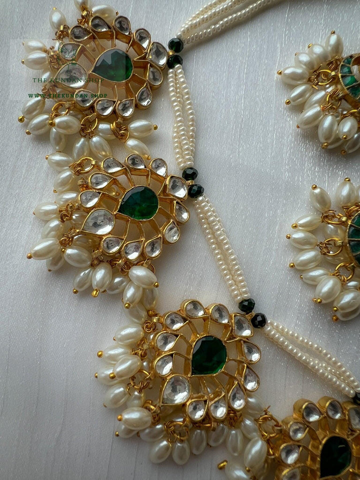 Emerald Pendants in Kundan Necklace Sets THE KUNDAN SHOP 