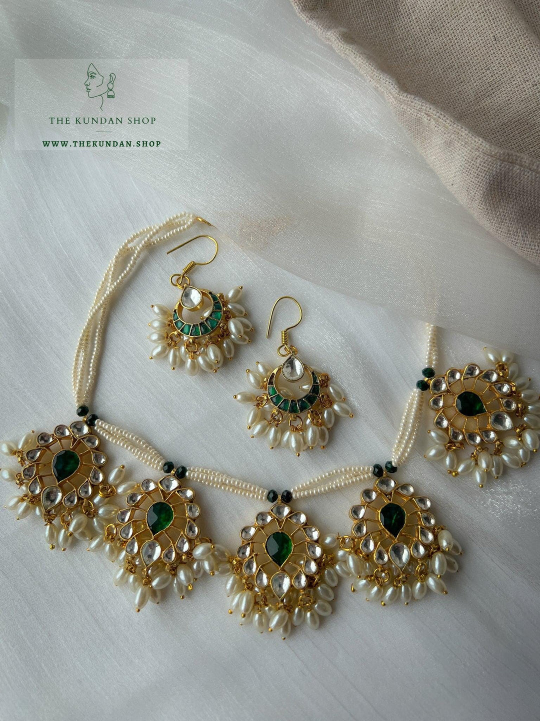 Emerald Pendants in Kundan Necklace Sets THE KUNDAN SHOP 