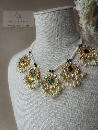 Emerald Pendants in Kundan Necklace Sets THE KUNDAN SHOP 
