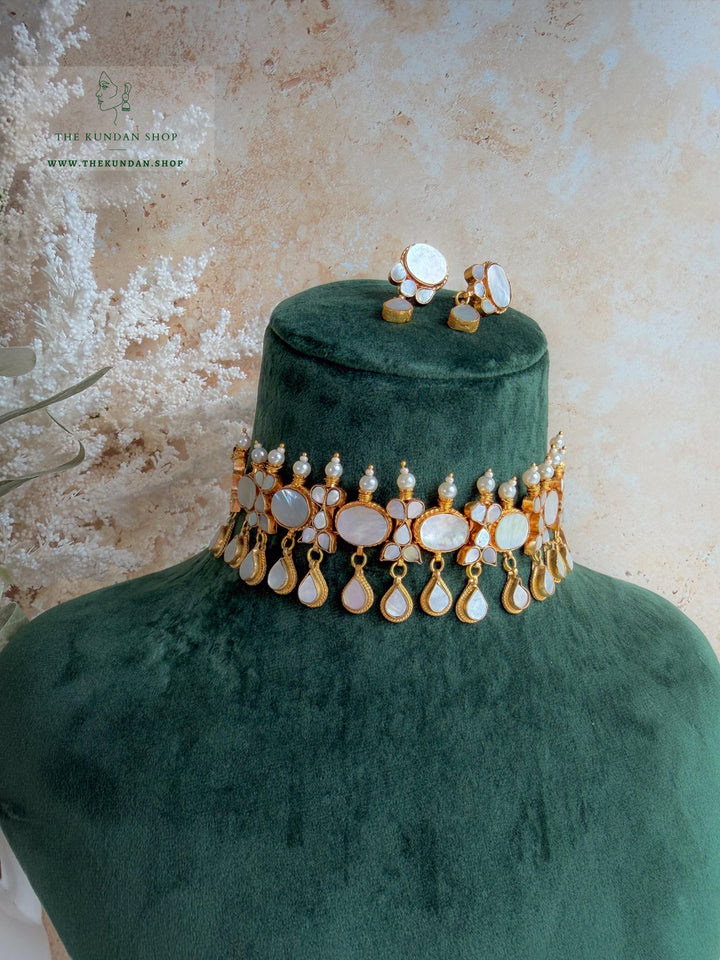 Oasis in Mother of Pearl Necklace Sets THE KUNDAN SHOP 