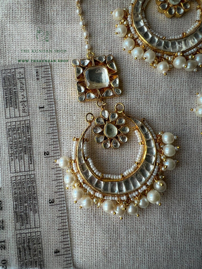 Affluent in Pearl Earrings + Tikka THE KUNDAN SHOP 