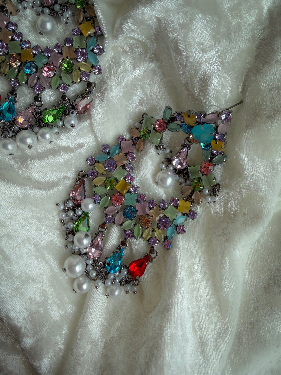 Lucent Glow Earrings THE KUNDAN SHOP 