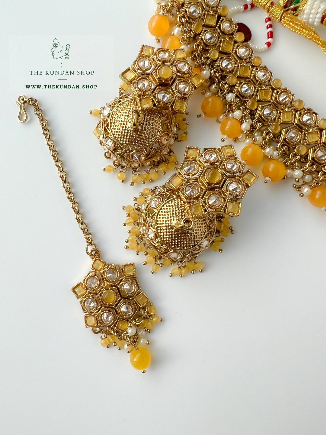 Keeper in Pastel Yellow Necklace Sets THE KUNDAN SHOP 