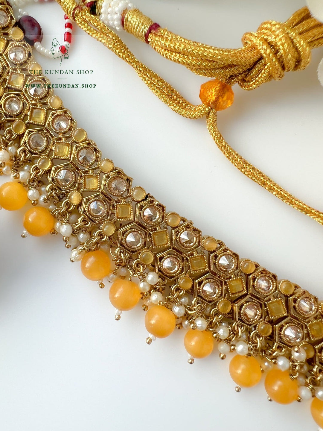 Keeper in Pastel Yellow Necklace Sets THE KUNDAN SHOP 