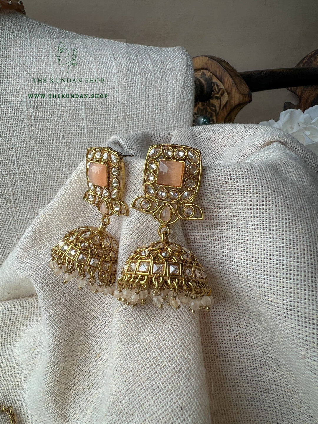Vivid in Peach Necklace Sets THE KUNDAN SHOP 