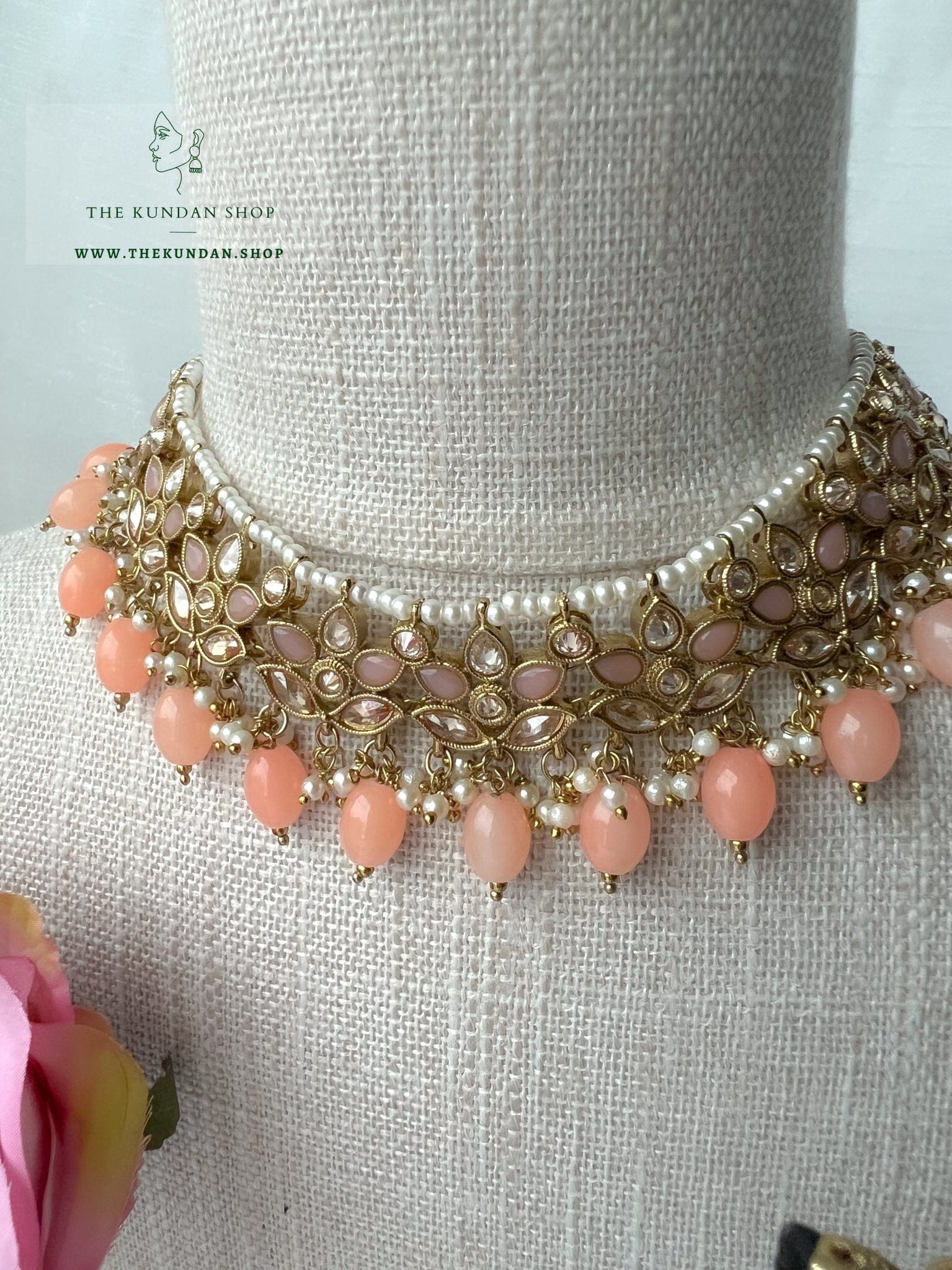 Focus in Peach Necklace Sets THE KUNDAN SHOP 