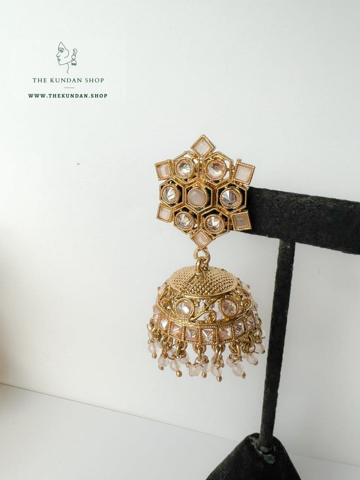 Keeper in Peach Necklace Sets THE KUNDAN SHOP 