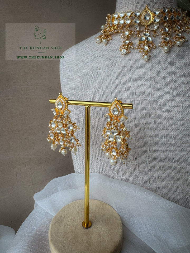 Sensation in Pearl Necklace Sets THE KUNDAN SHOP 