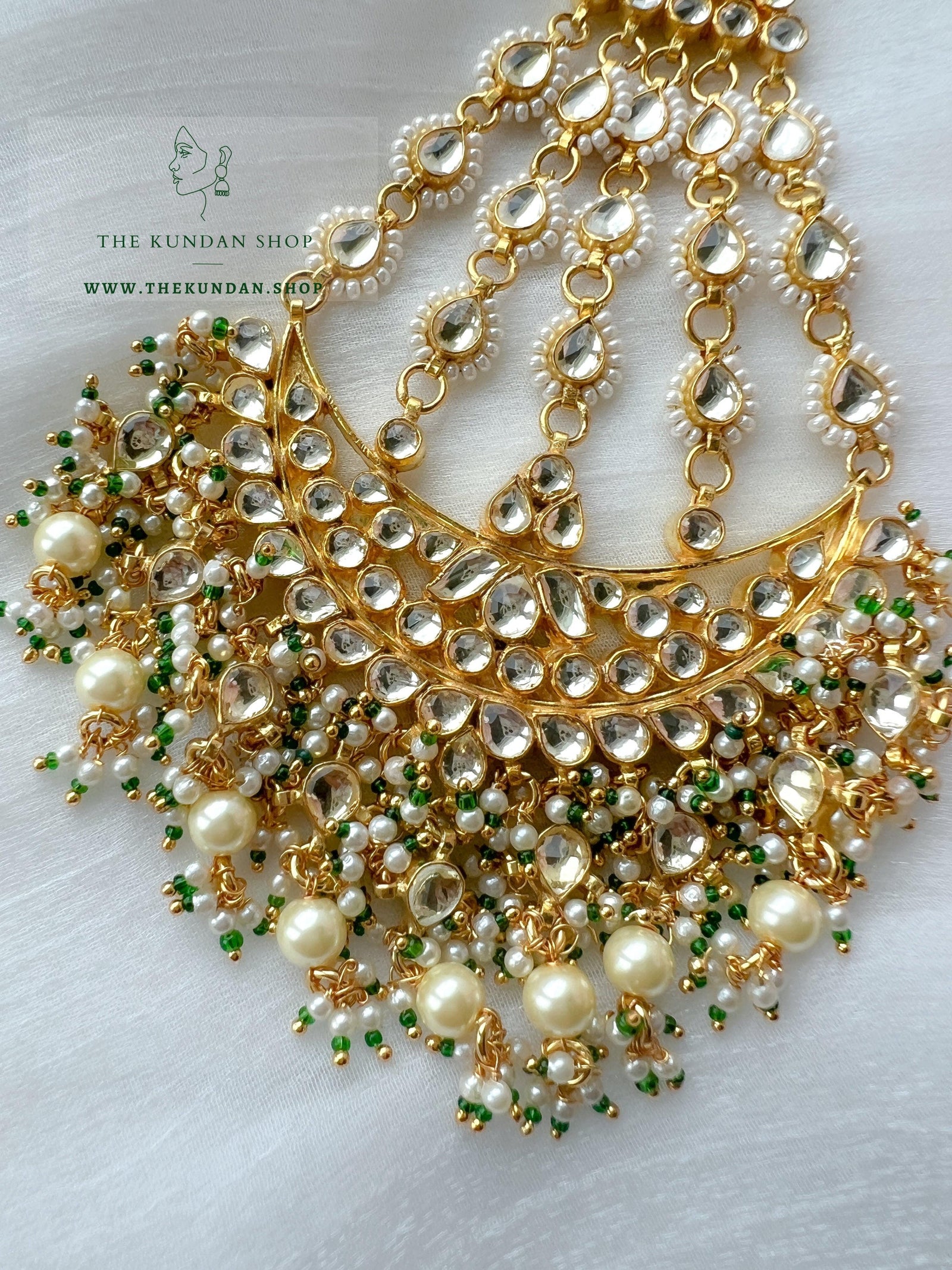 Familiarity in Kundan Passa in Pearl Passa THE KUNDAN SHOP 