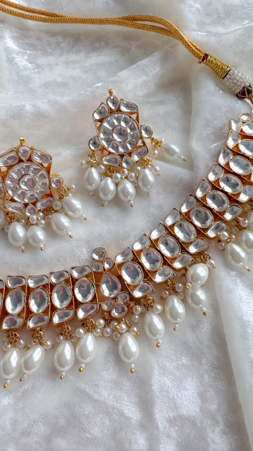 Naive in Pearl &amp; Kundan Necklace Sets THE KUNDAN SHOP 