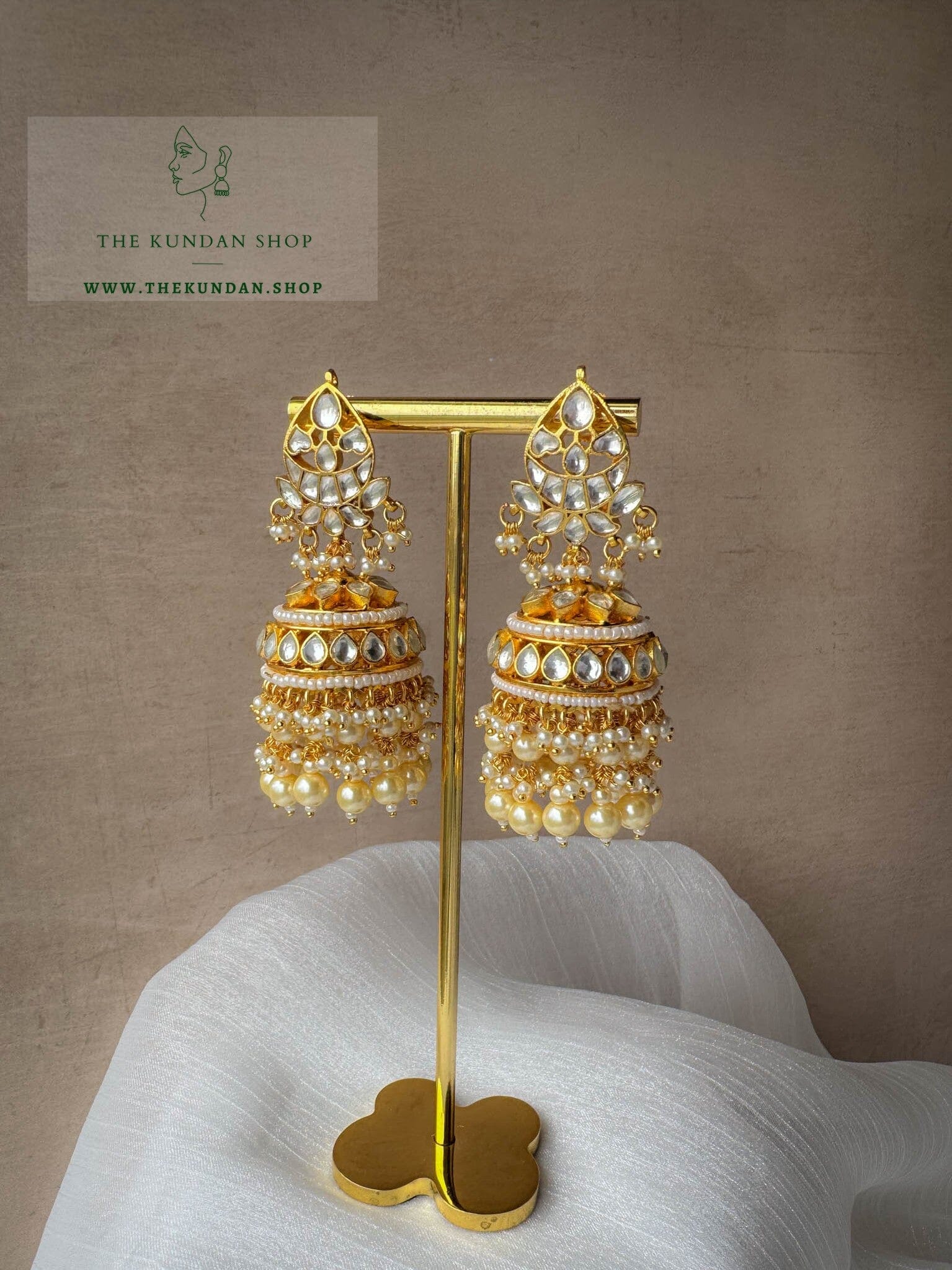 Make Nice in Kundan Earrings + Tikka THE KUNDAN SHOP 