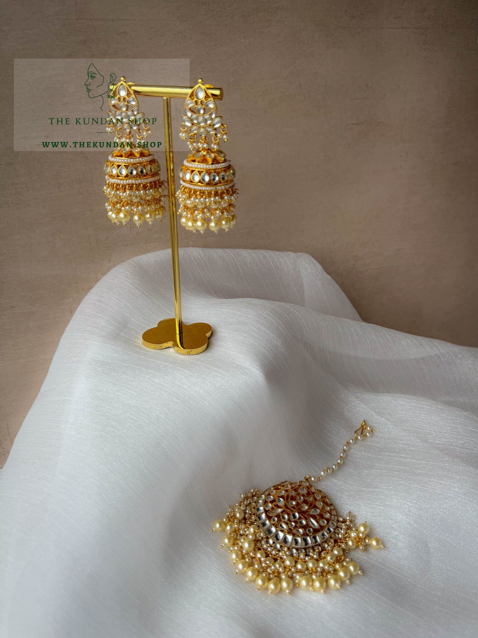 Make Nice in Kundan Earrings + Tikka THE KUNDAN SHOP 