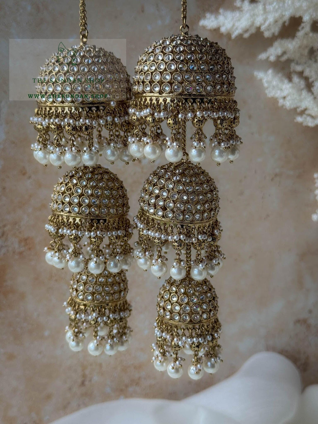 Dainty Drops in Pearl // Kaleeray Kaleeray THE KUNDAN SHOP 