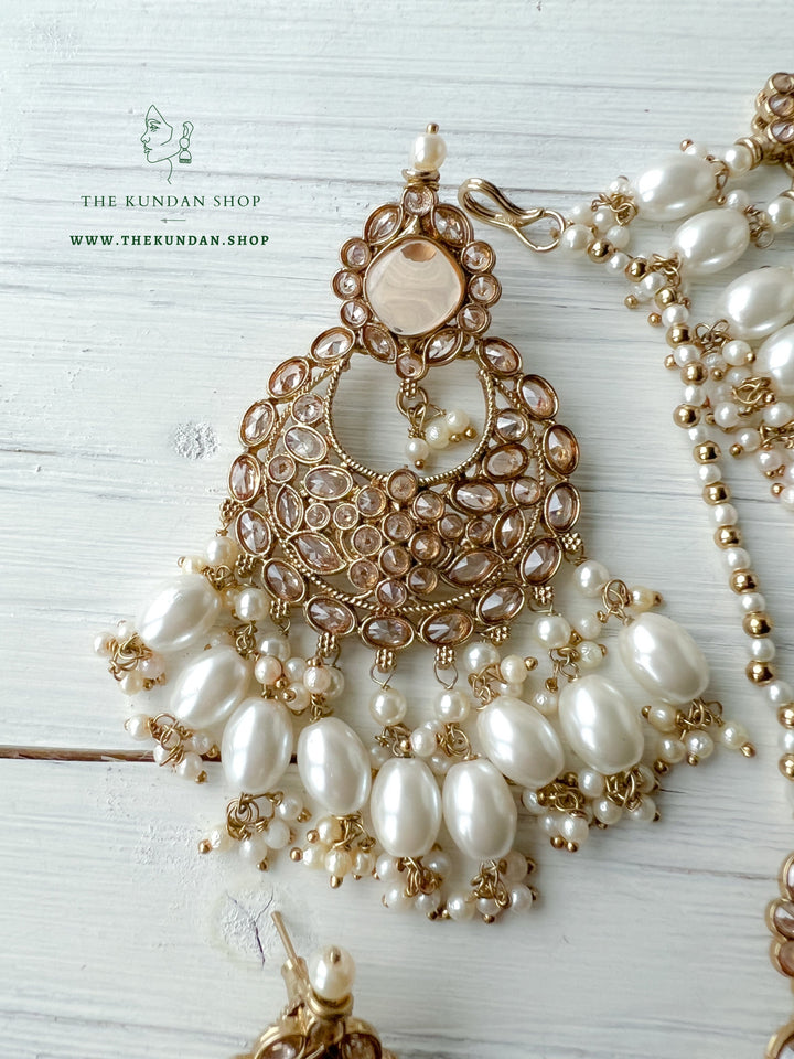 Fall Apart in Pearl Necklace Sets THE KUNDAN SHOP 