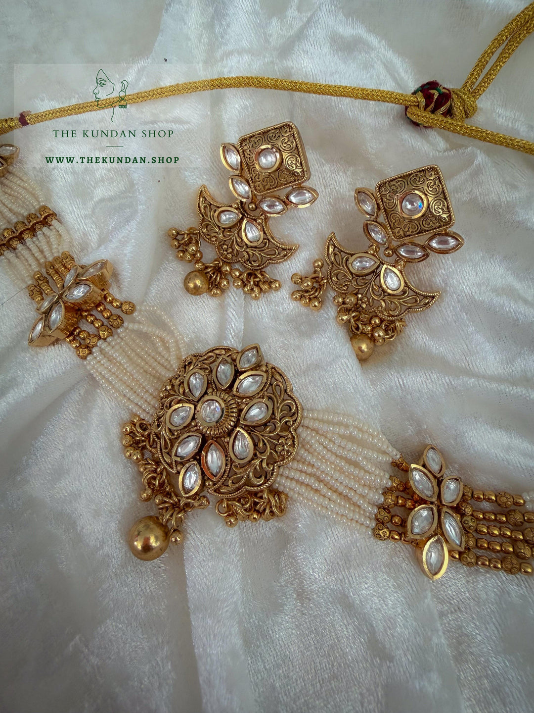 Pretty Theory // Pearl Necklace Sets THE KUNDAN SHOP 