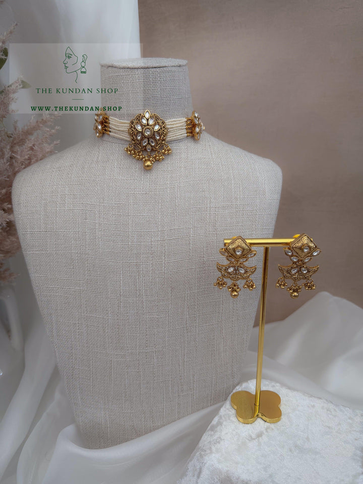 Pretty Theory // Pearl Necklace Sets THE KUNDAN SHOP 