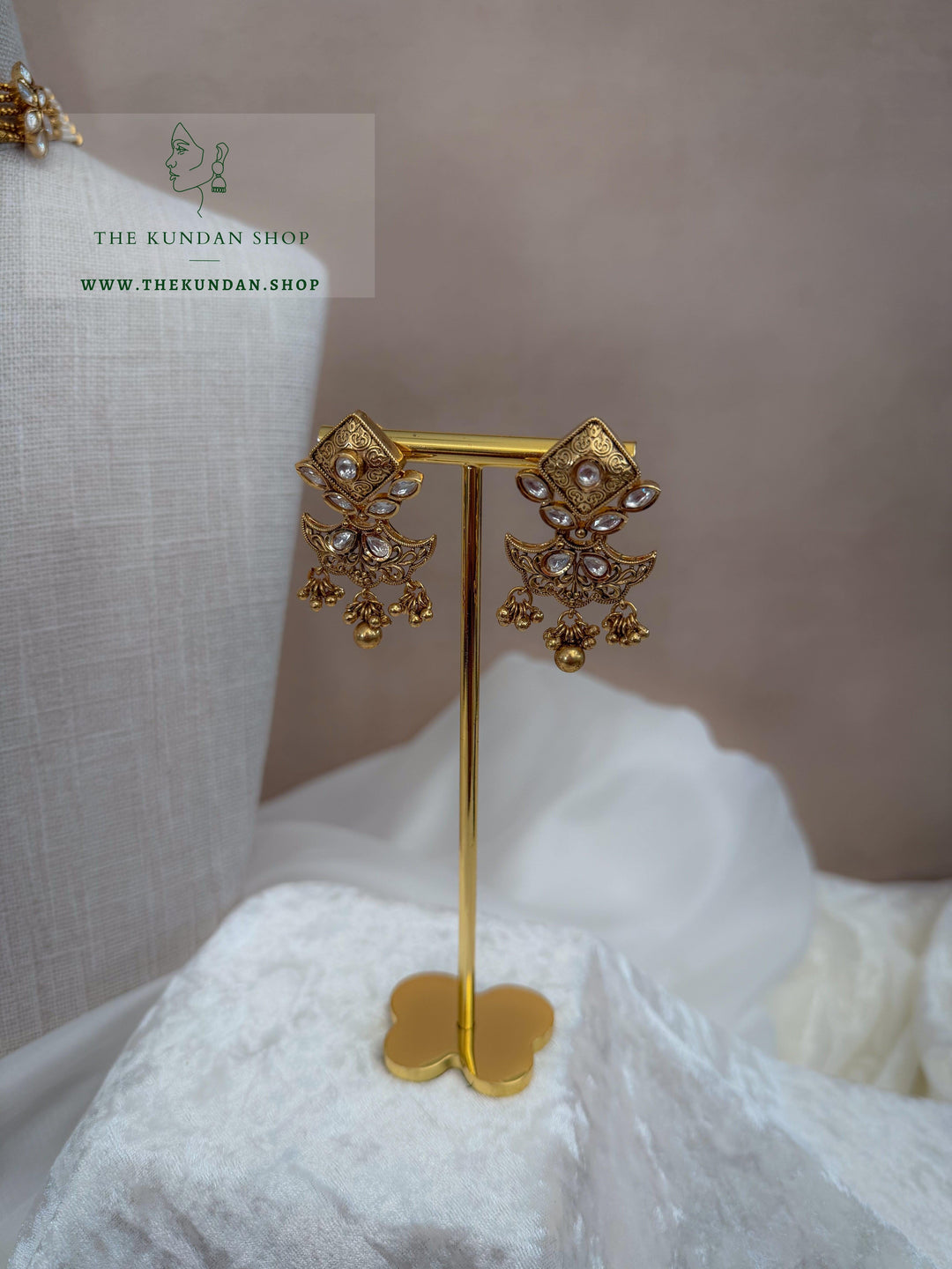 Pretty Theory // Pearl Necklace Sets THE KUNDAN SHOP 