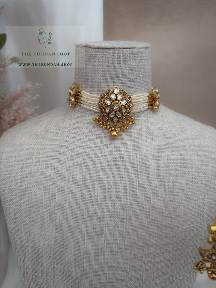 Pretty Theory // Pearl Necklace Sets THE KUNDAN SHOP 