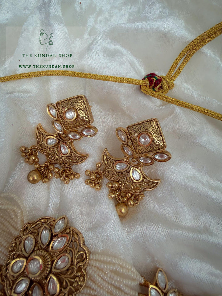 Pretty Theory // Pearl Necklace Sets THE KUNDAN SHOP 