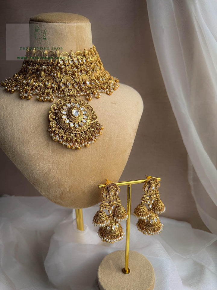Daring Pendant in Antique Necklace Sets THE KUNDAN SHOP 