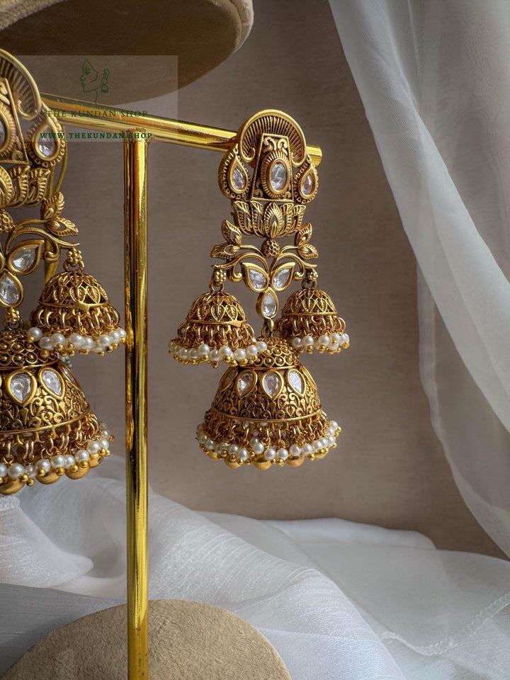 Daring Pendant in Antique Necklace Sets THE KUNDAN SHOP 